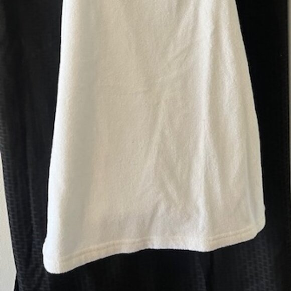 Licensed Hello Kitty ~ Bath/Shower Towel Dress - Picture 6 of 8